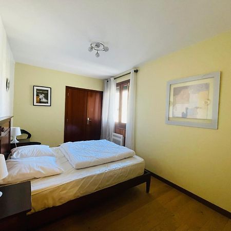Appartement 58 M2 Avec Piscine Interieure Vue Montagne Centre Village , Parking Prive 圣拉里苏朗 外观 照片